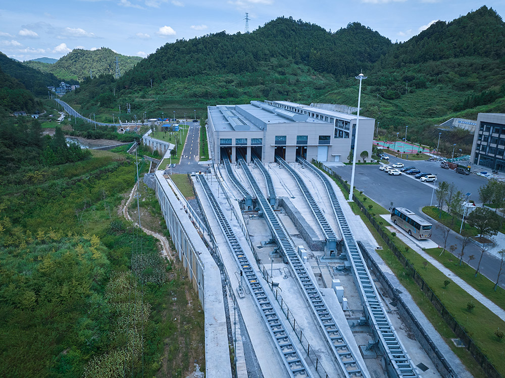 2.鳳凰磁浮文化旅游項(xiàng)目 配圖3.jpg