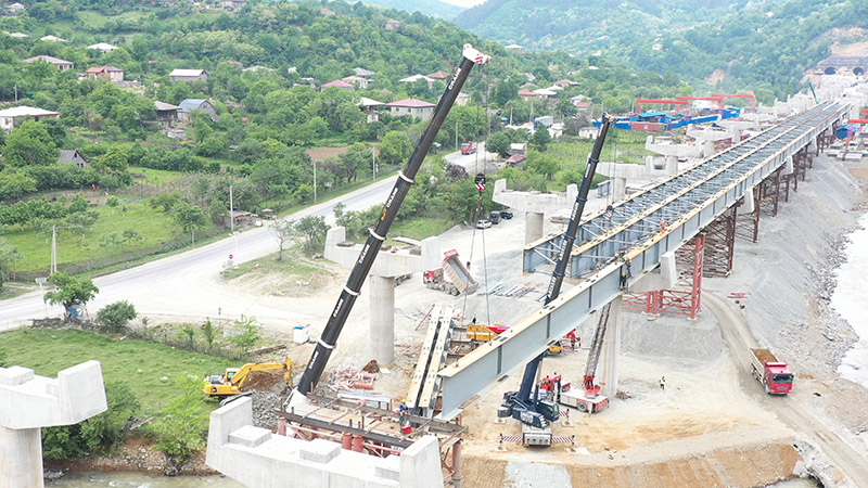 20230807131948.jpg 鋼梁架設 (2).jpg