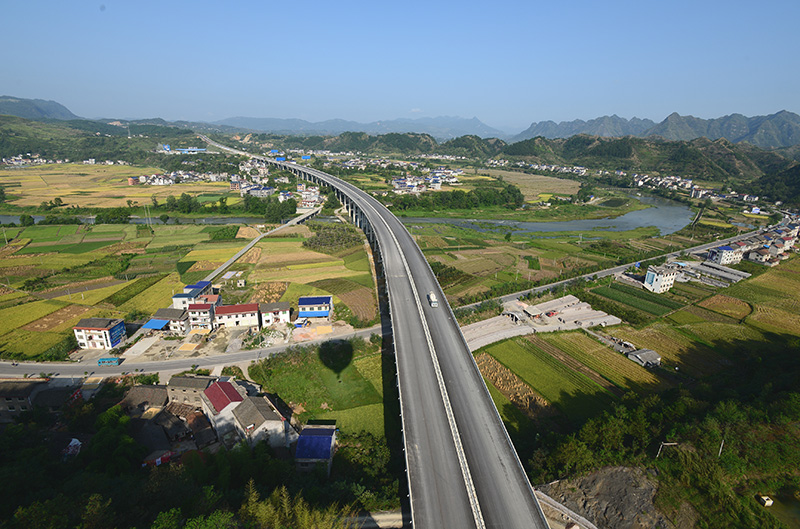 20230813551108.jpg 5湖南省張家界至花垣高速公路-(1).jpg